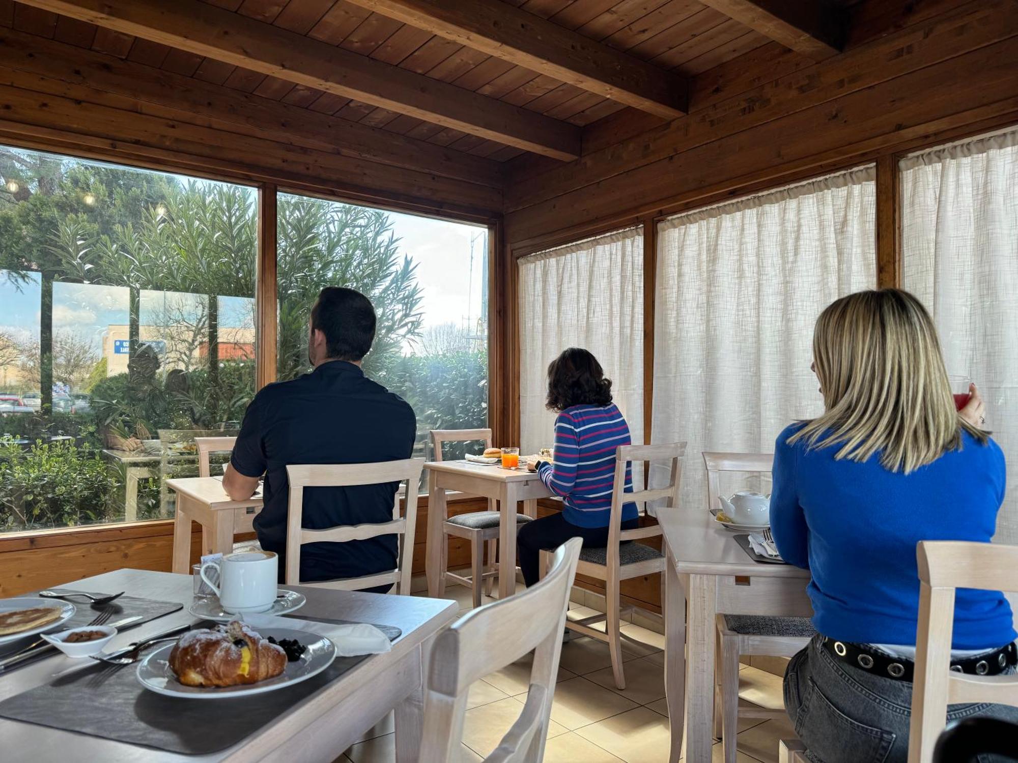 Hotel Cladan Assisi Exterior photo